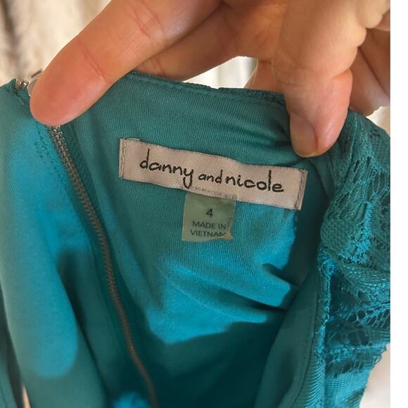 Danny & Nicole Women's Size 4 Teal Lace Fit & Flare Skater Dress #0573 - Picture 6 of 11